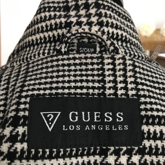 Gues Coat Black and White - Picture 13 of 16